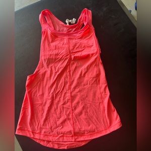 Lululemon workout tank